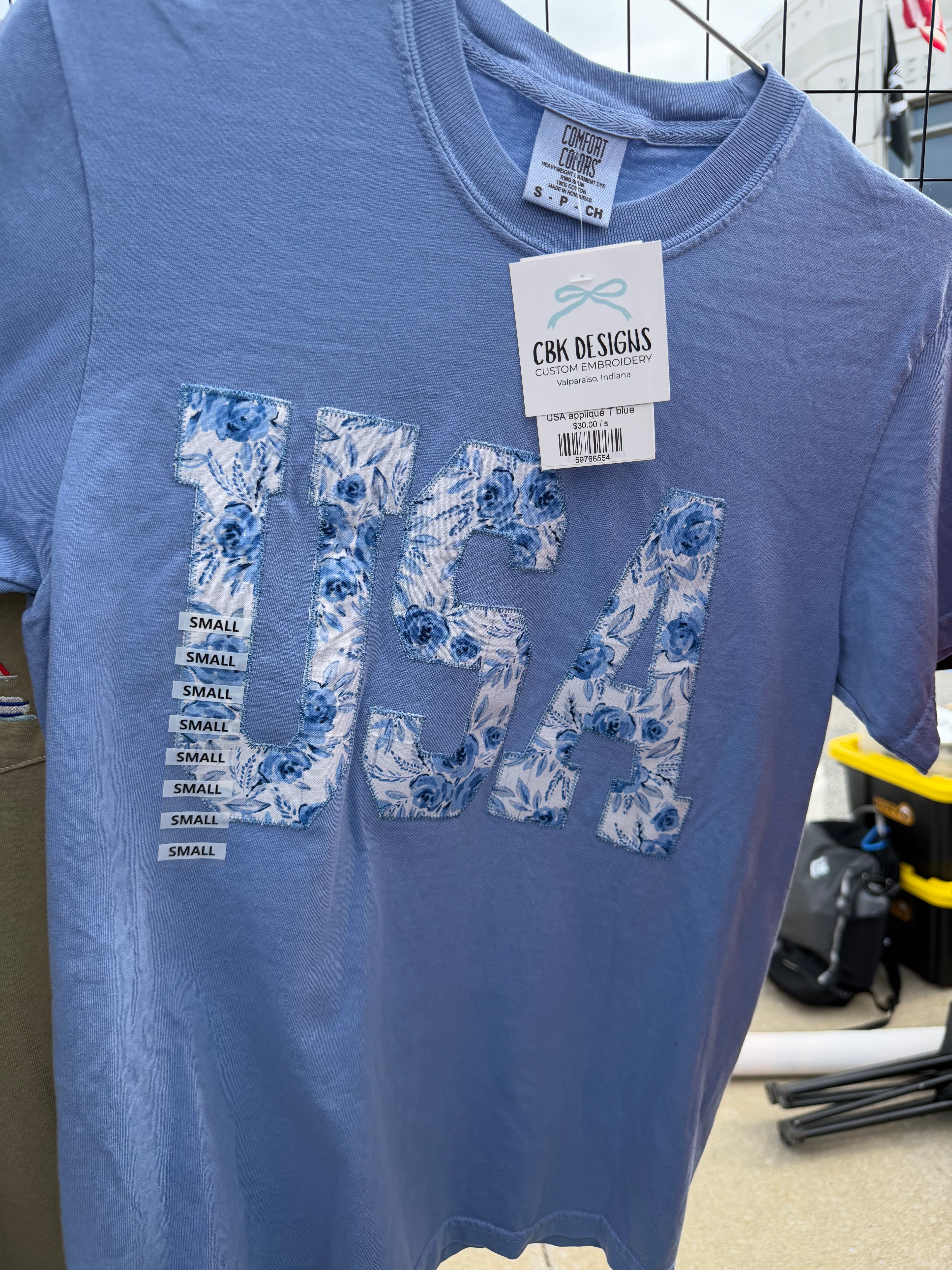 USA appliqué T blue